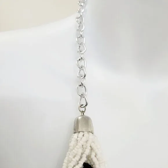 2/$20 Vintage 90s Black & White Cable Twist Silver Tone Necklace - Picture 6 of 9